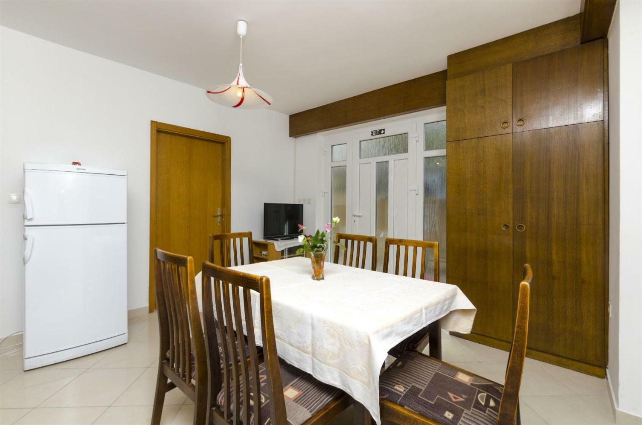 Apartments Karmela Primosten Exterior photo