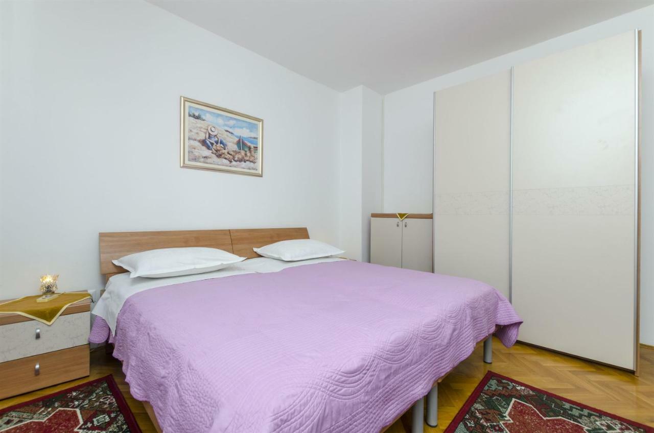 Apartments Karmela Primosten Exterior photo