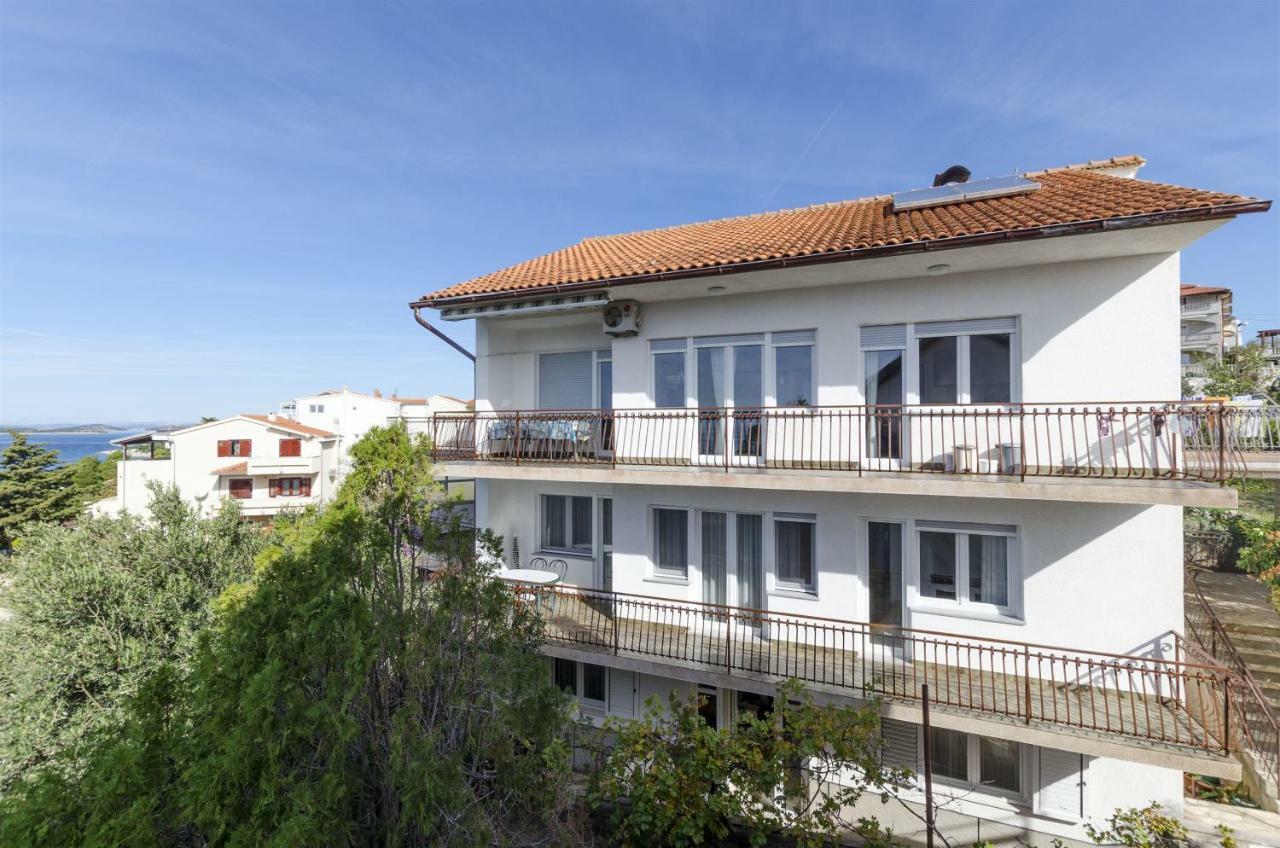 Apartments Karmela Primosten Exterior photo